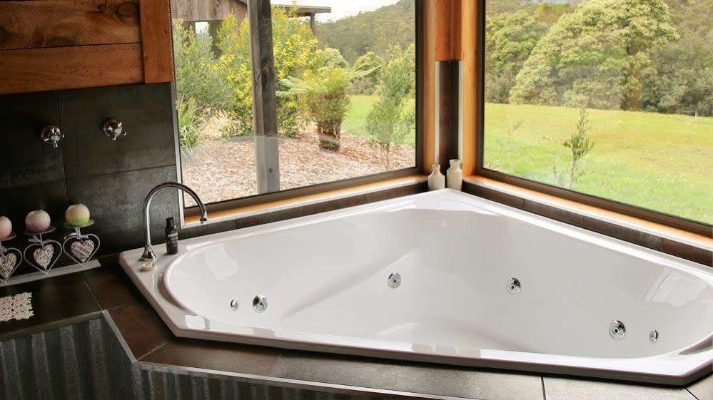 펭귄 Rustic Hut Bush Retreat B&B 외부 사진