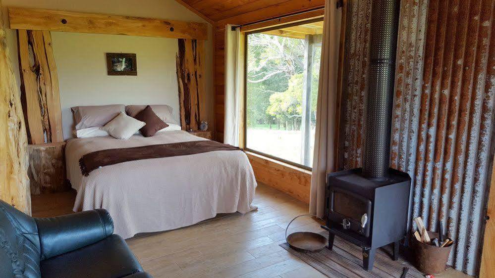 펭귄 Rustic Hut Bush Retreat B&B 외부 사진